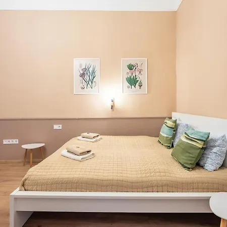 Apartmán Rvy8 Basilica Corner Studio